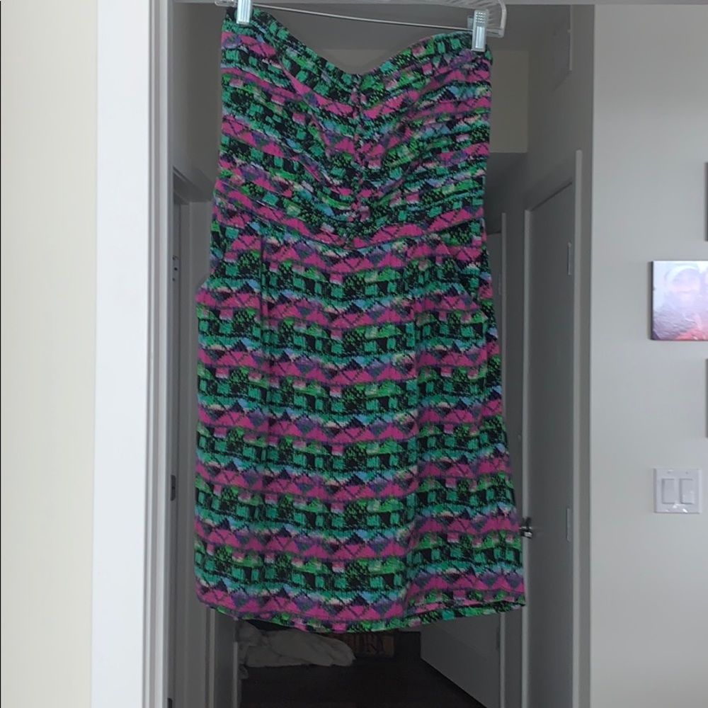 Cocktail/Party Dress with pockets!